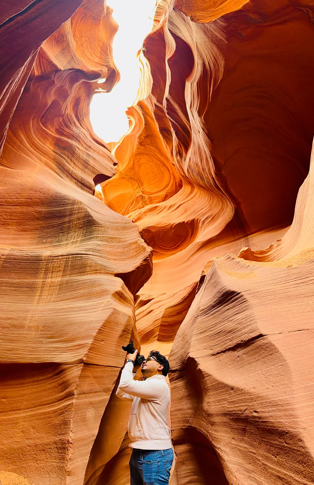 Yogananda photographing inside a slot canyon